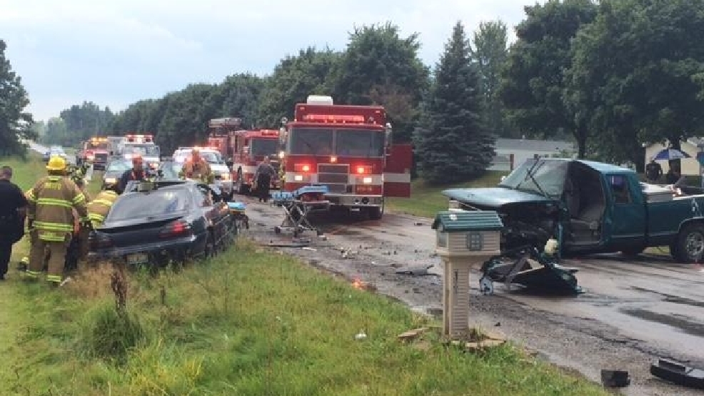 Police investigating a crash on north Jennings Road in Mt. Morris WEYI