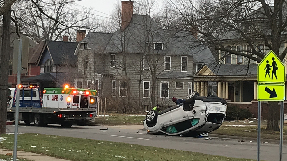 Vehicle flips upside down in a downtown Kalamazoo crash WWMT