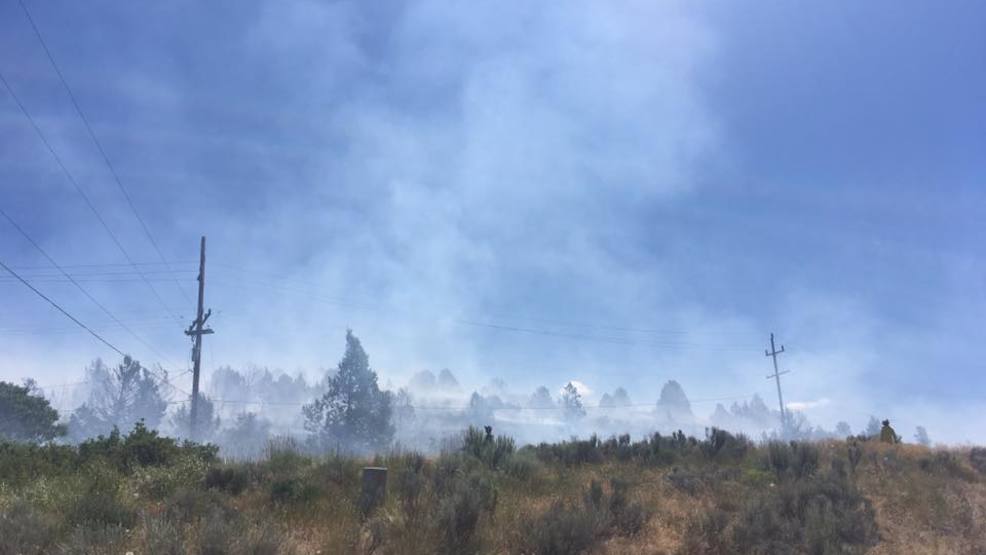 Wildfire prompts evacuations north of Klamath Falls KATU