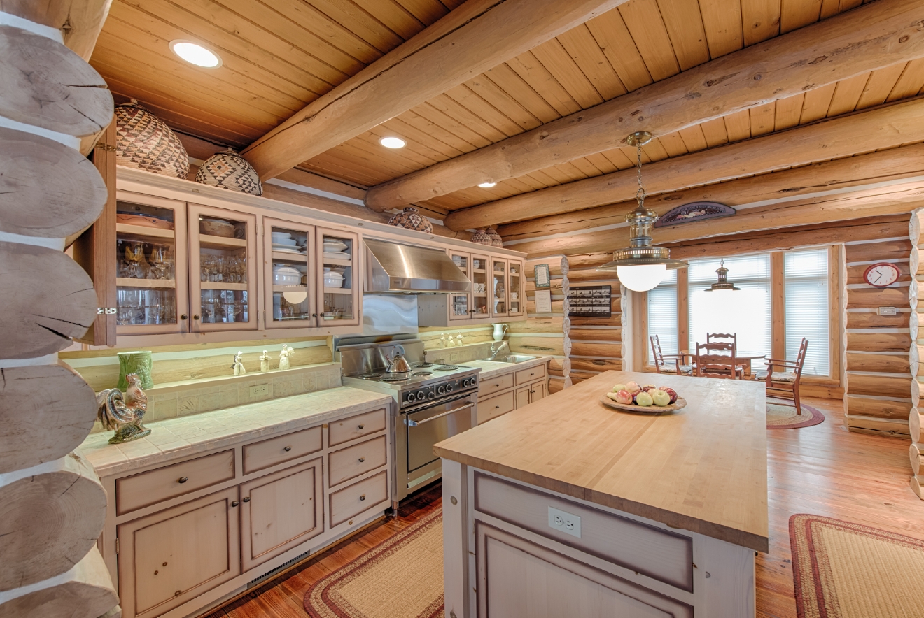 Photos 5.95 million McCall log cabin dazzles on Payette Lake KBOI