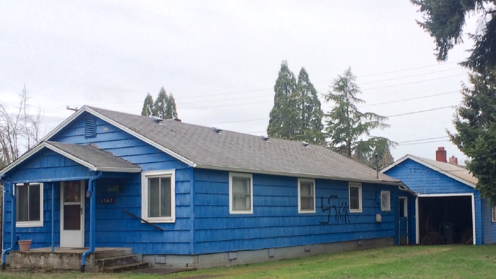 Am I Being Targeted Or Something Springfield Woman Wakes Up To Graffiti On House Kval