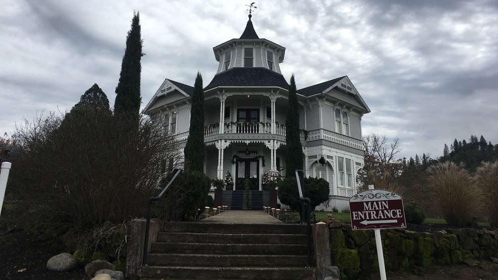 Roseburg's historic Parrott House hosts fancy New Year's Eve party KVAL