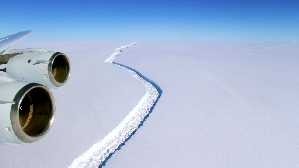 That huge crack in the Antarctic ice shelf just grew by 6 more miles