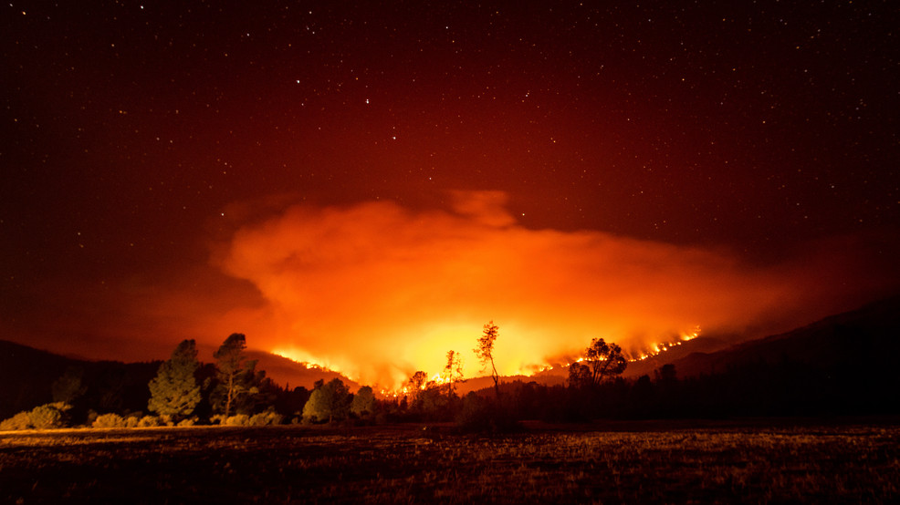California Wildfires AP20279712563106.jpg