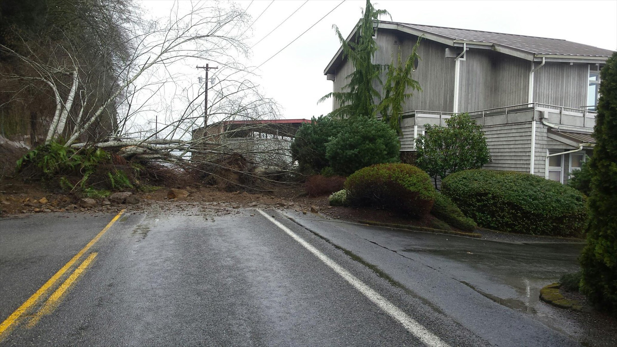 Mudslide Closes Highway 101 Along Hood Canal; No Detour 