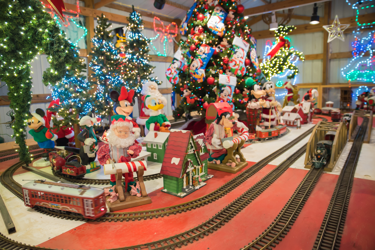 Photos The Christmas Ranch Will Wow You With Its Million Holiday