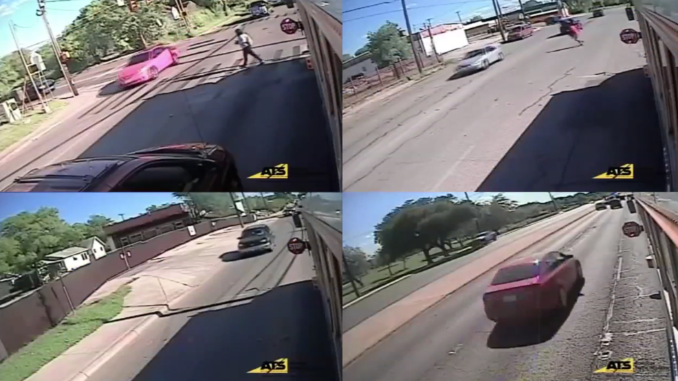 Texas school district tickets drivers for ignoring bus stop signs