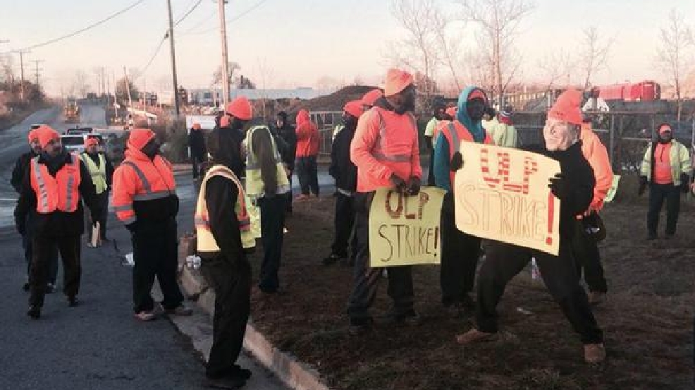 Md. trash haulers launch strike over contract negotiations | WJLA Md. trash haulers launch strike over contract negotiations | WJLA