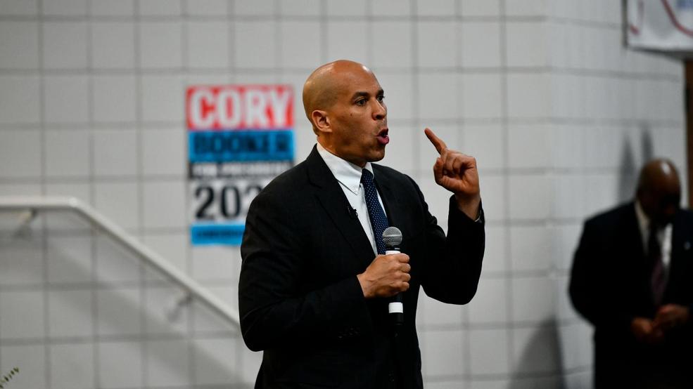 2020 Democratic hopefuls fanning out in early-voting states